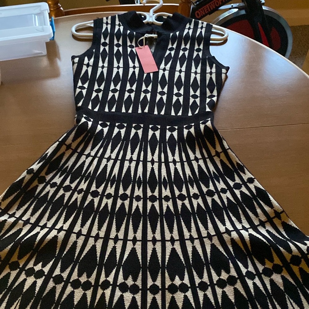 MDM Revolution, NWT, beautiful know dress